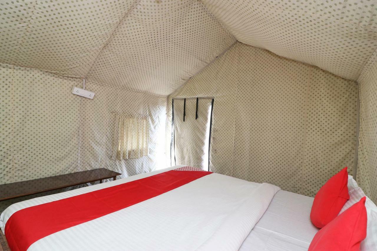 Oyo 23439 Tapovan Heights Camp & Resort Narendra Nagar Exteriör bild