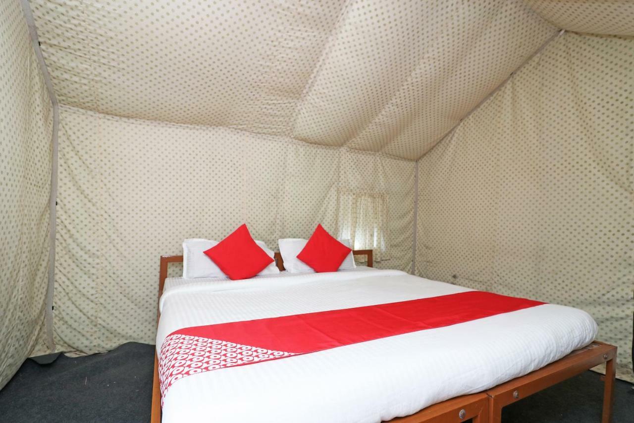 Oyo 23439 Tapovan Heights Camp & Resort Narendra Nagar Exteriör bild